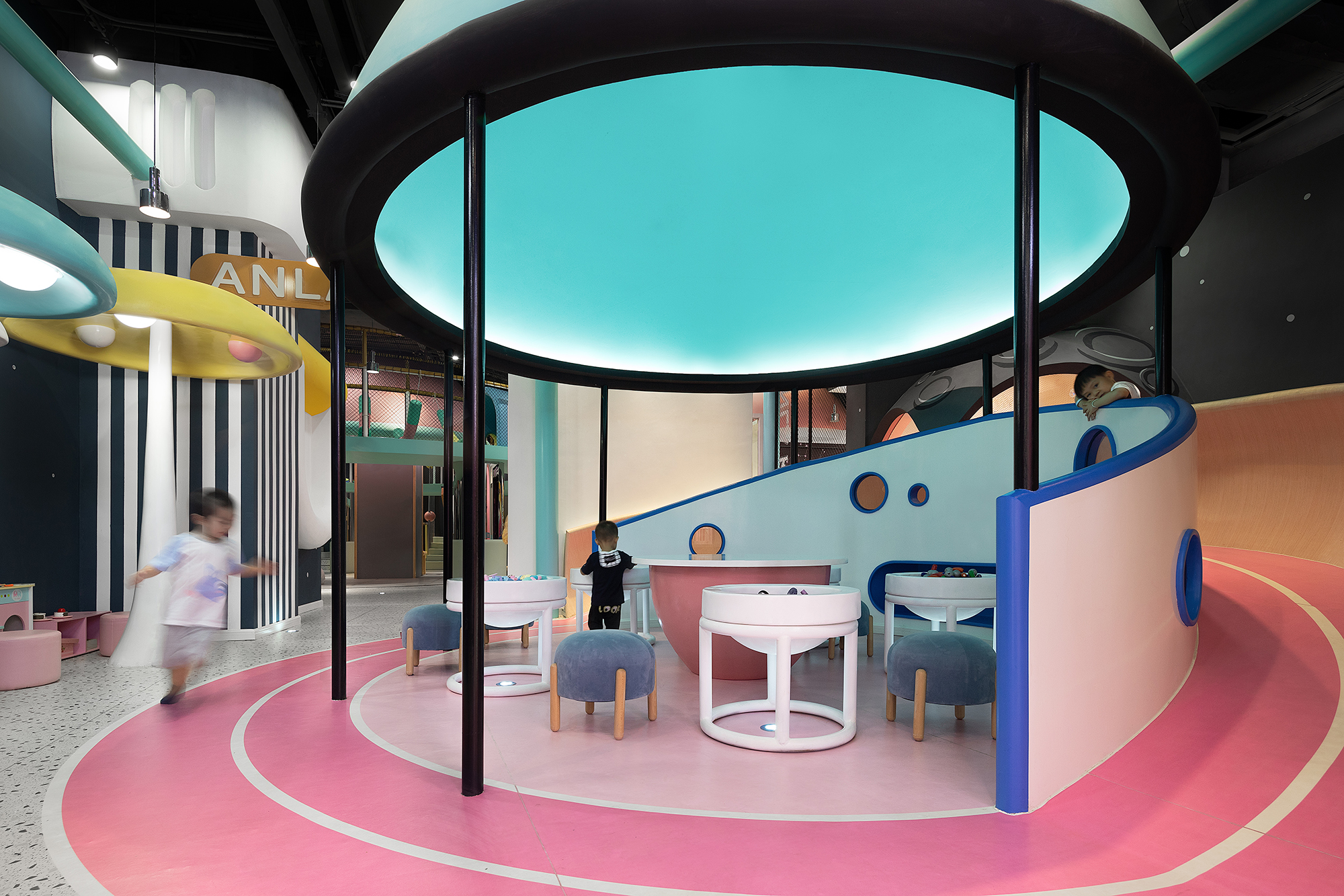 游樂場設(shè)計(jì)